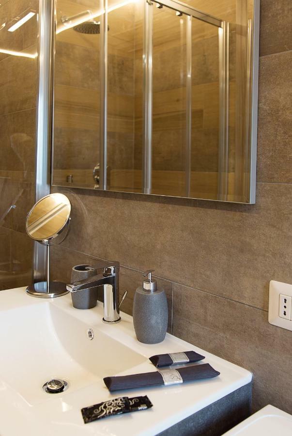 Industrial Apartment Near Duomo Milano Ngoại thất bức ảnh